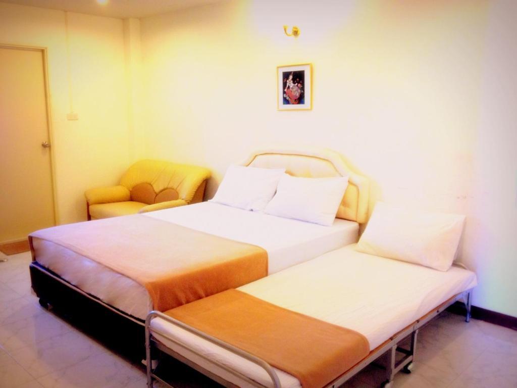 Somjai Place Ayutthaya Room photo